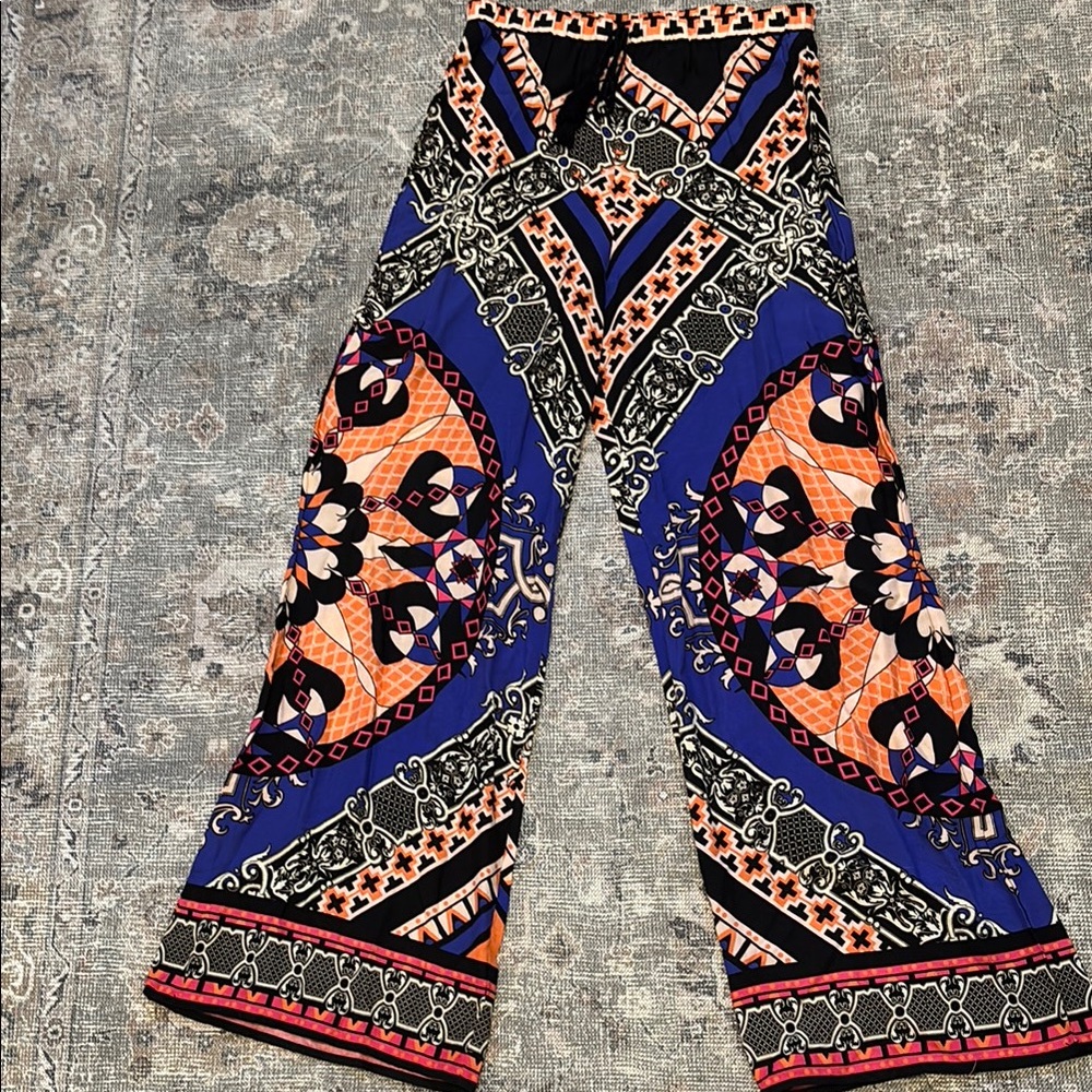 Forever 21 Vibrant Geometric Print Wide-Leg Pants